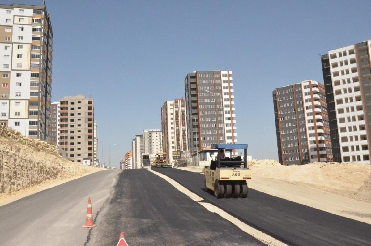 Tarsus&rsquo;ta asfalt &ccedil;alışması