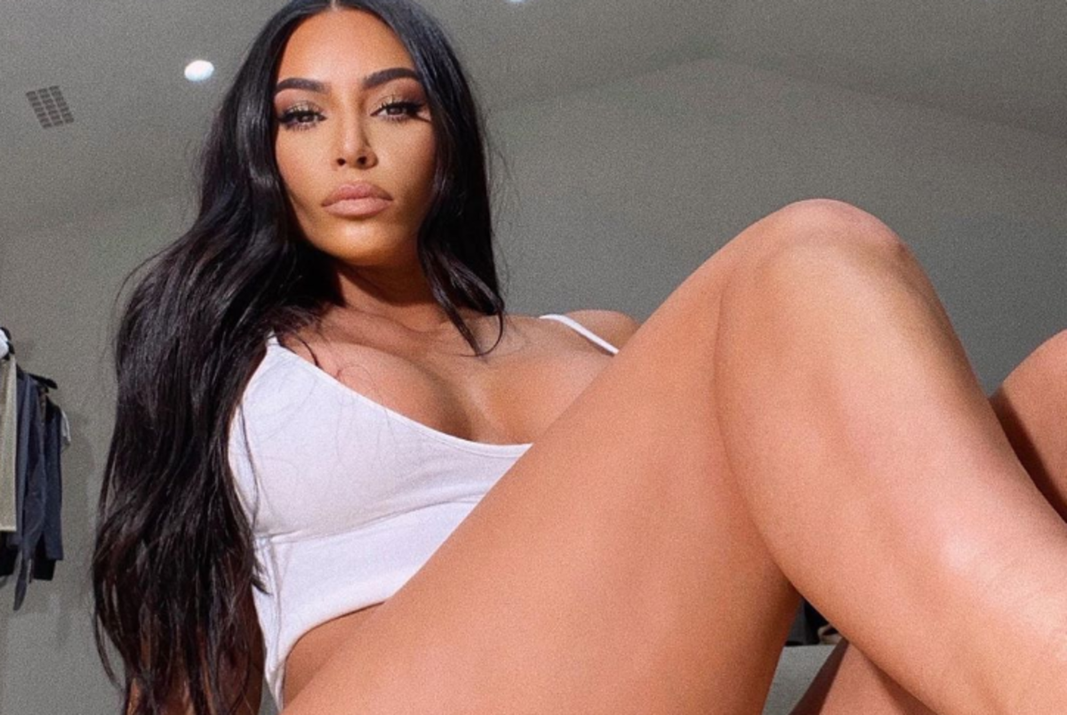 Kim Kardashian koronavir&uuml;s&uuml; fırsata &ccedil;evirmişti! Maskelerle ilgili olay iddia