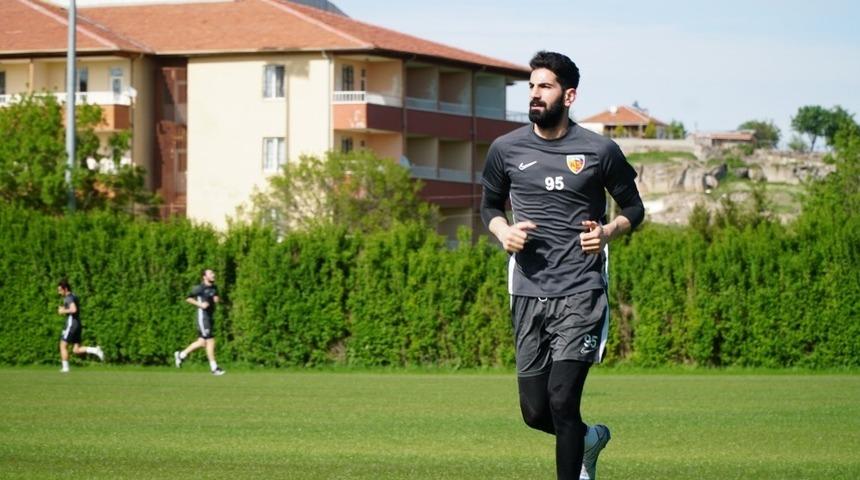 Kayserisporlu İsmail &Ccedil;ipe parmak ısırttı