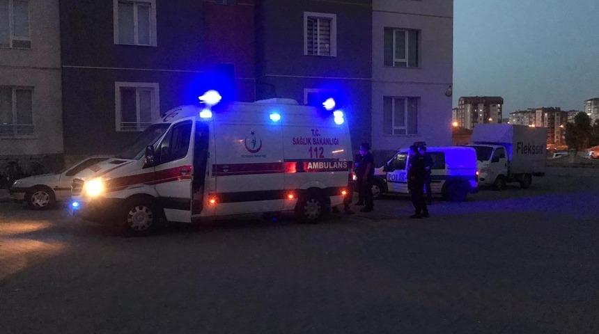 63 yaşındaki adam evinde &ouml;l&uuml; bulundu