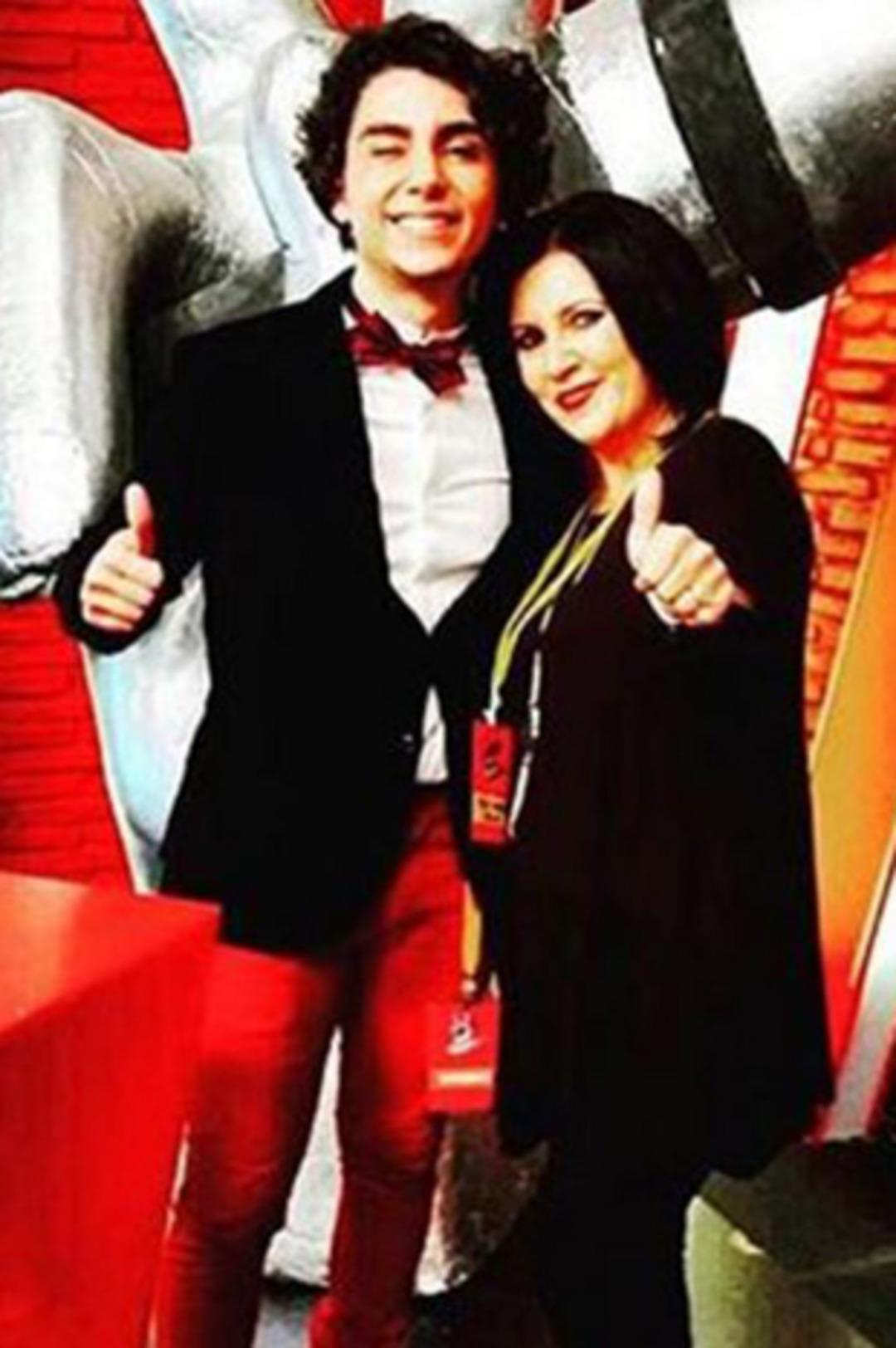 'O Ses'e Damga Vuran Aziz Kiraz 'Ve Kazanan' Yarışmasına da Katılmış