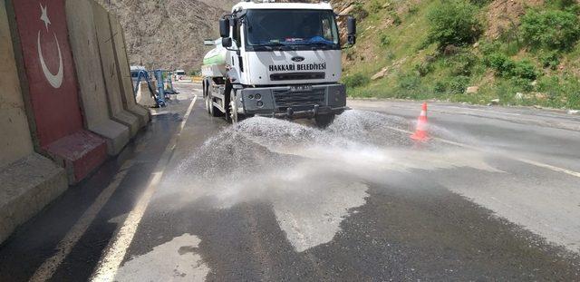 Van-Hakkari karayolu pırıl pırıl