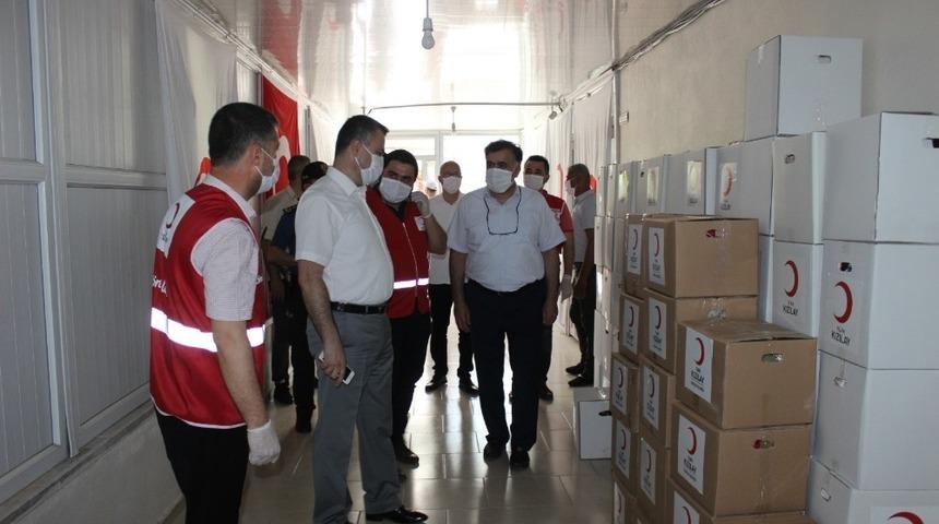 Tarsus&rsquo;ta bin aileye yardım