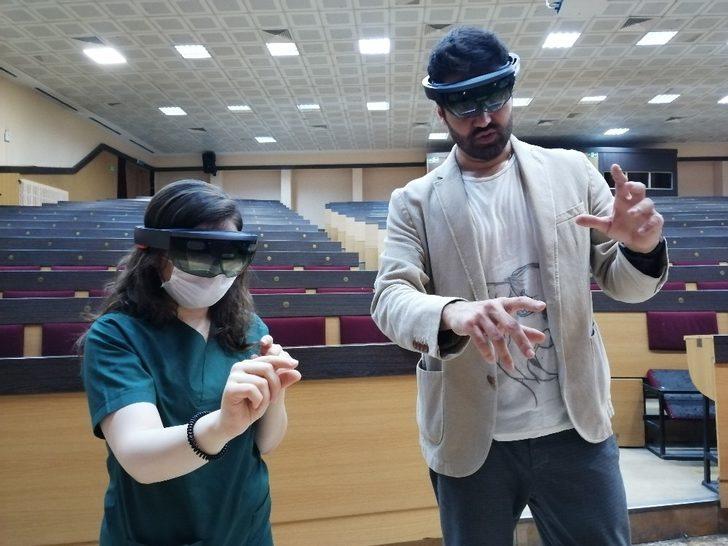 Kadavra uygulamasını bitirecek sanal teknoloji! İstanbul Tıp Fakültesinde uygulanmaya başlandı G1