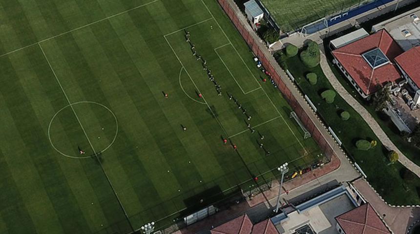 Beşiktaş'ın antrenmanı havadan görüntülendi