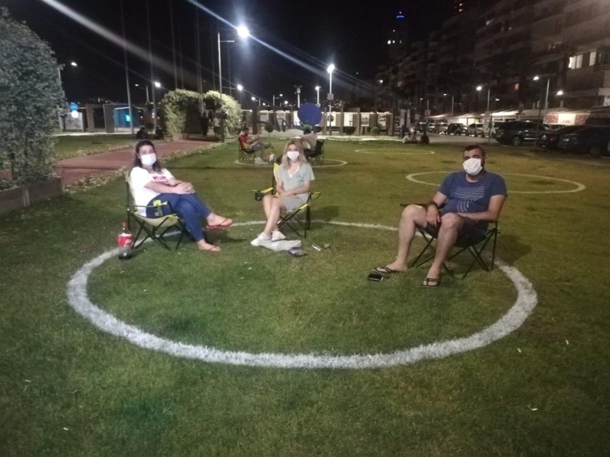 &Ccedil;emberli sosyal mesafe uygulması İzmir'de başladı!