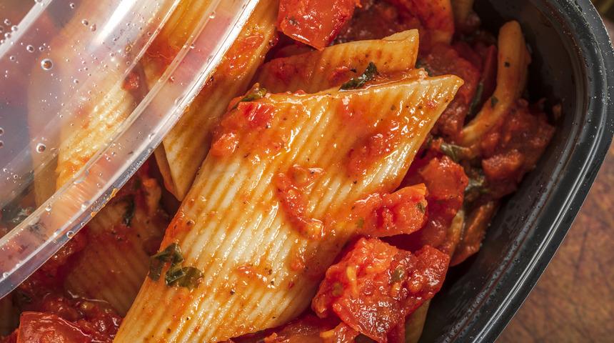 Beslenme uzmanından uyarı: İftarda salçalı yemekten kaçının