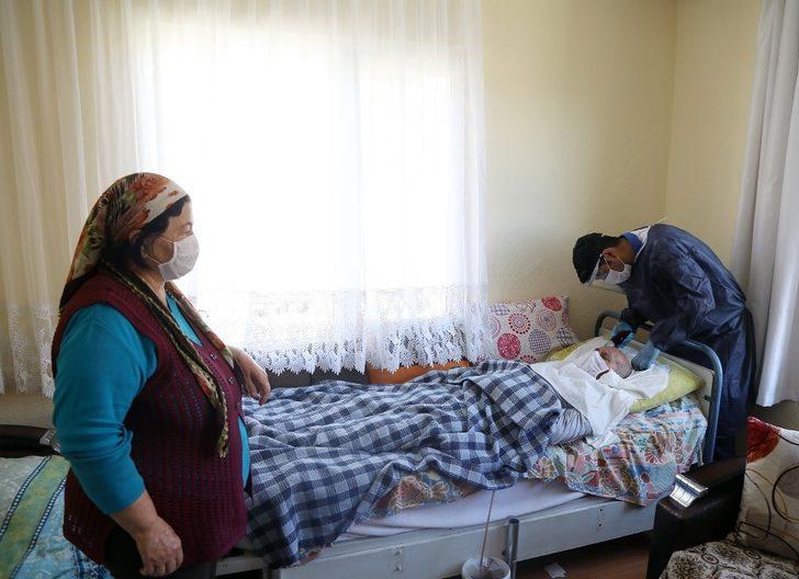 65 yaş üstü vatandaşlara bayram tıraşı G4