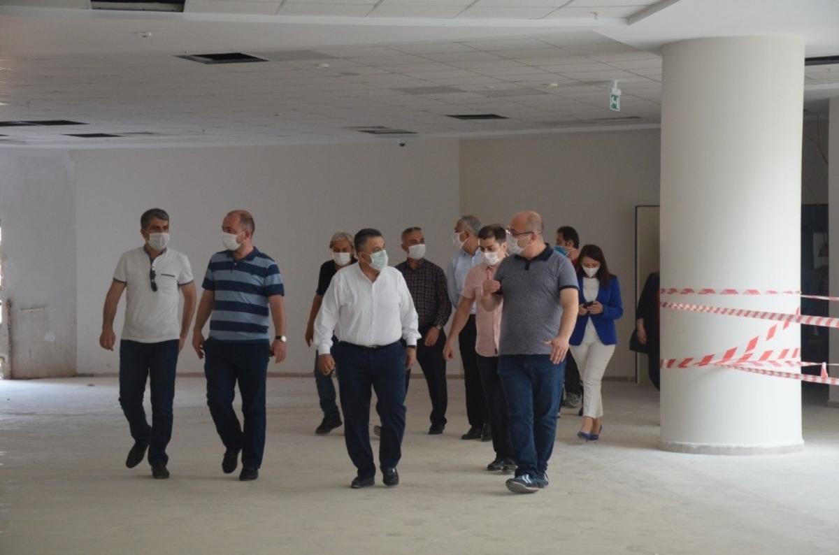 AK Parti&rsquo;den Yeni Devlet Hastanesinde inceleme