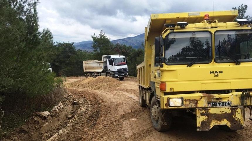 K&ouml;y yollarında stabilize &ccedil;alışmalarına devam ediyor