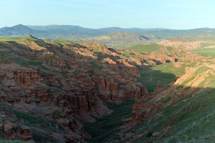 Turizmin yeni gözdesi Kırmızı Periler diyarı olacak G1