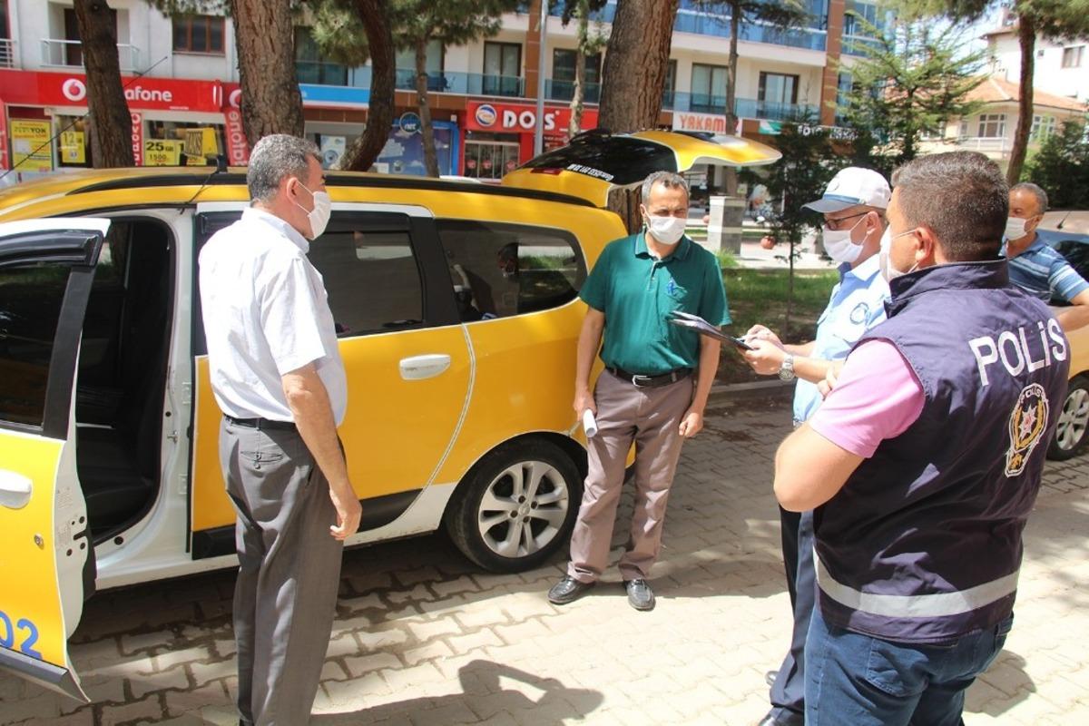 Kula&rsquo;da Covid-19 denetlemeleri s&uuml;r&uuml;yor