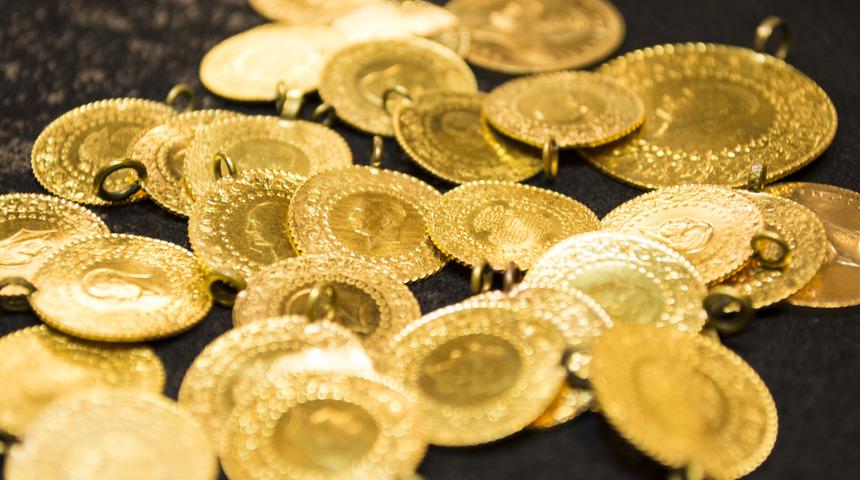  Son dakika: Altın fiyatlarında hareketlilik! Dev bankadan önemli tahmin: 2.300 dolar...