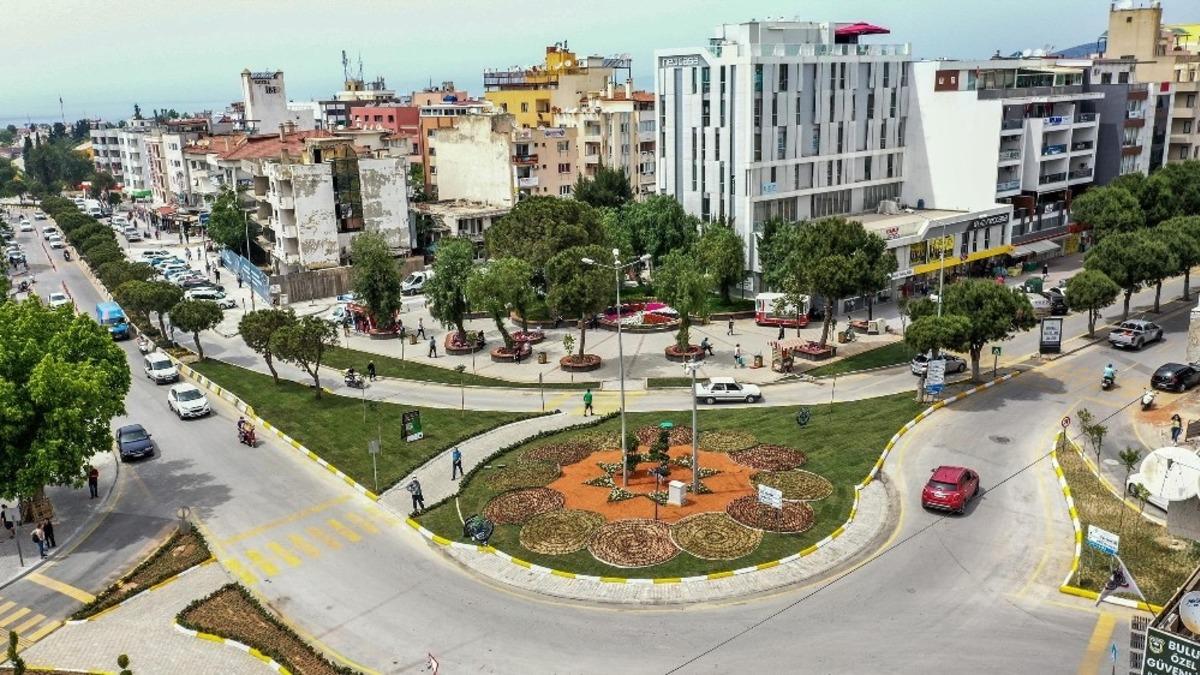 Kuşadası&rsquo;nda cadde ve sokaklara estetik dokunuş