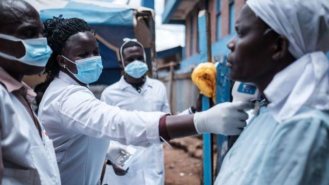 Ebola salgını sırasında alınan dersler, koronavirüse karşı da uygulanıyor.