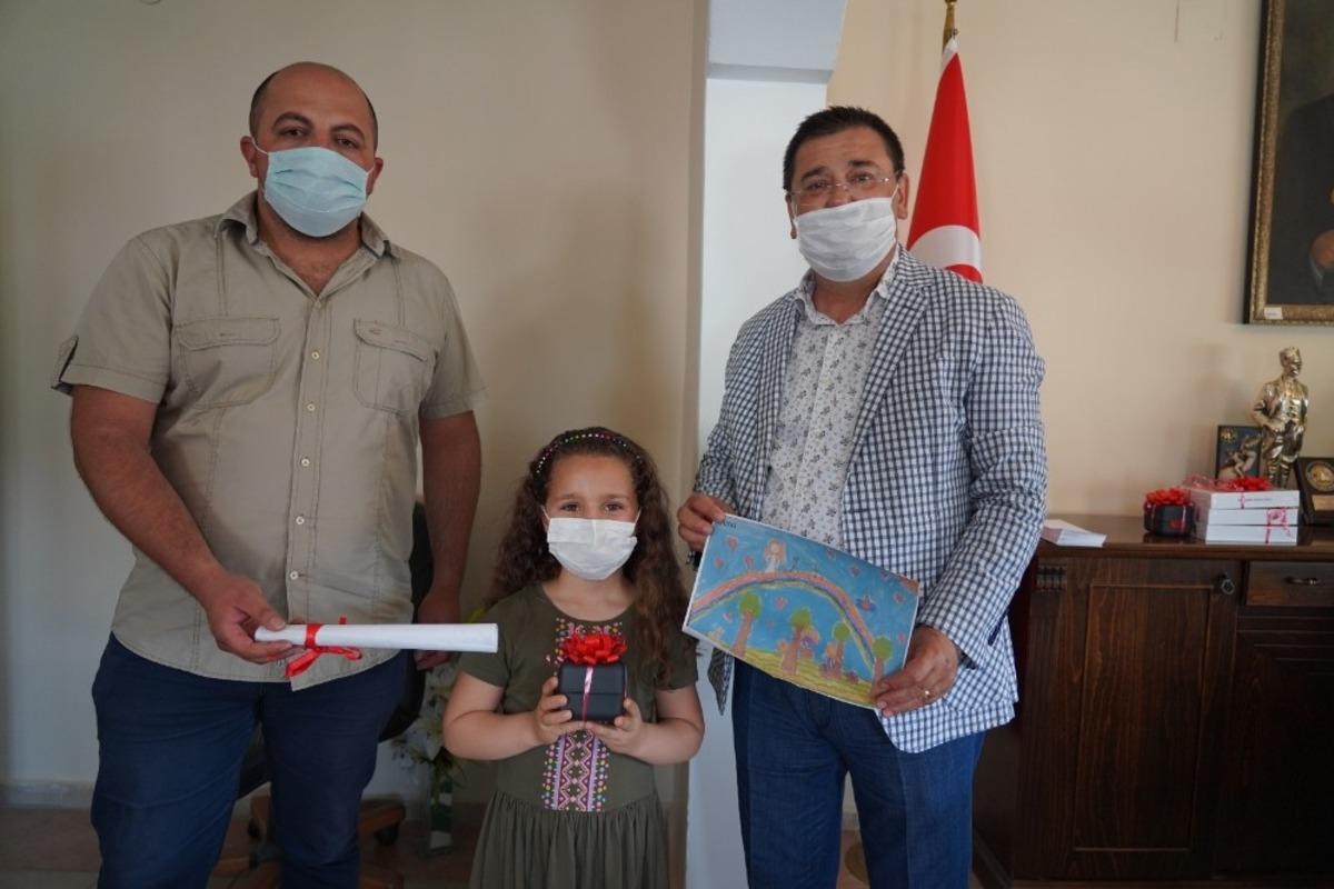 Yılg&ouml;r Kadık anısına resim yarışması d&uuml;zenlendi