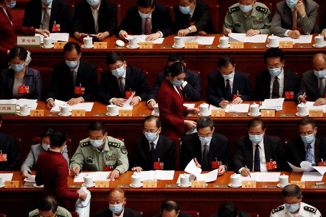 2020-05-21T082254Z_876363387_RC2WSG9WOE2C_RTRMADP_3_CHINA-PARLIAMENT