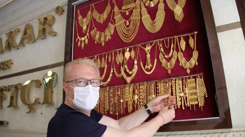 Mardin&rsquo;de korona vir&uuml;s hem kuyumcuları hem de evlenecek &ccedil;iftleri vurdu