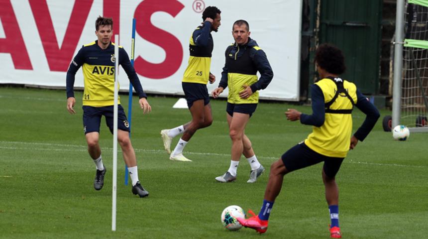 Fenerbahçe'de hazırlıklar sürüyor