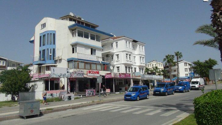 Antalya'dan acı haber! İki sevgili evlerinin yatak odasında ölü bulundu G3