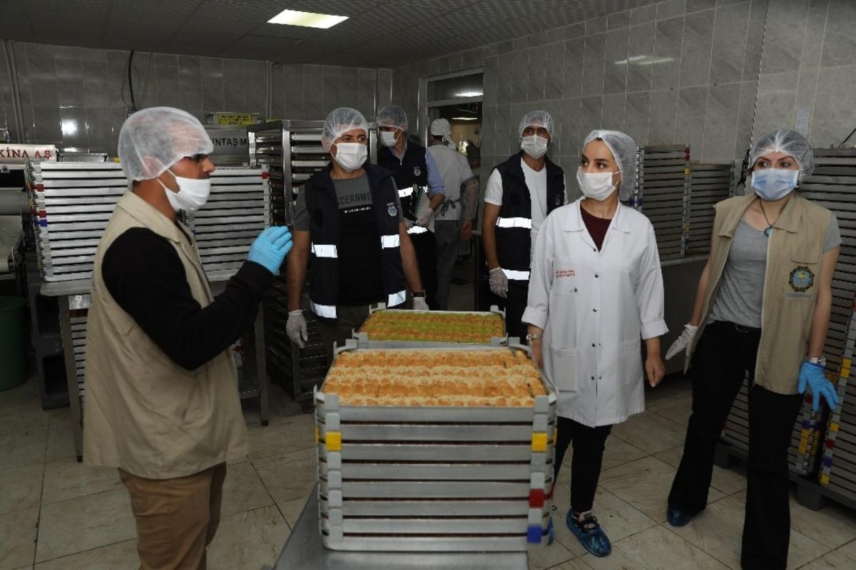 B&uuml;y&uuml;kşehir Belediyesinden bayram &ouml;ncesi sağlıklı gıda ve fahiş fiyat denetimi