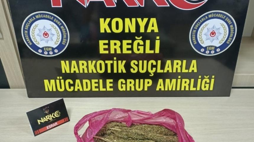 Konya&rsquo;da 816 gram esrar ele ge&ccedil;irildi