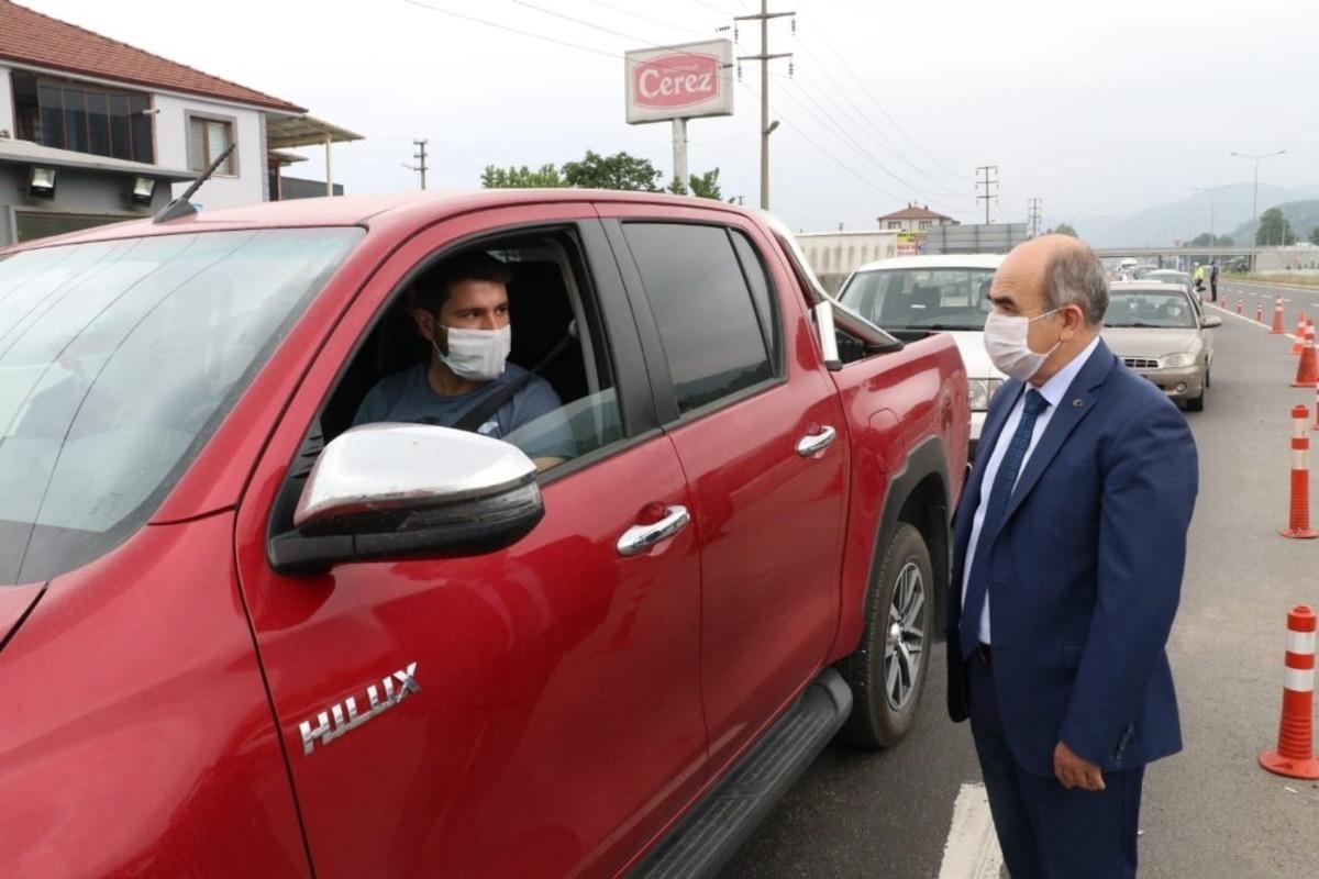 Vali Dağlı kontrol noktalarında inceleme yaptı