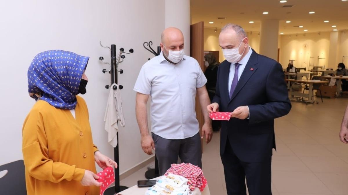 D&uuml;zce Belediyesinin g&uuml;nl&uuml;k maske &uuml;retimi 21 bini ge&ccedil;ti