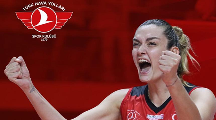 Özge Nur Yurtdagülen 1 yıl daha Türk Hava Yolları'nda