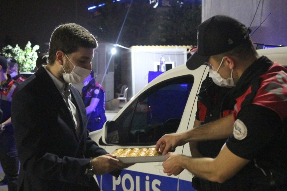 AK Gen&ccedil;lik Ankara&rsquo;dan emniyet g&uuml;&ccedil;lerine moral ziyareti