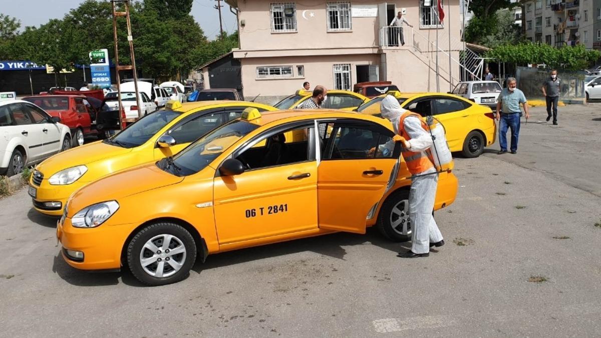 Altındağ&rsquo;da taksiler dezenfekte edildi