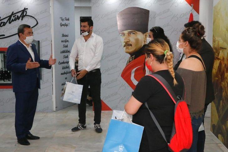 Başkan Batur’dan gençlere teşekkür G2