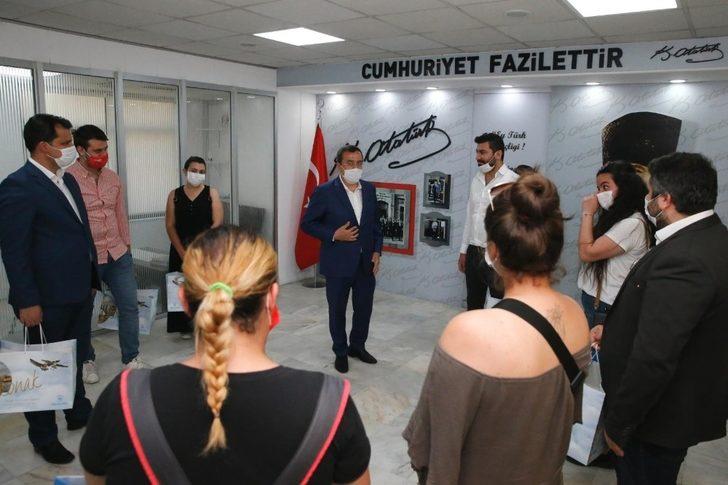 Başkan Batur’dan gençlere teşekkür G3