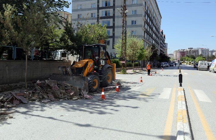 Milli Egemenlik Caddesi’nde yenileme çalışmaları başladı G2