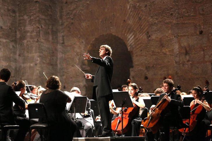 Trakya Üniversitesi Devlet Konservatuvarı öğrencileri, Türkiye Gençlik Filarmoni Orkestrası’na seçildi G3