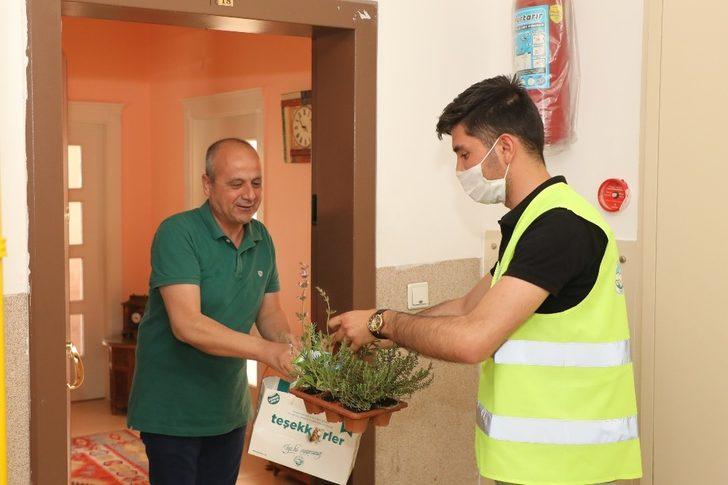 Başkan Yalçın’dan hekim ve diş hekimlerine bayram armağanı G4