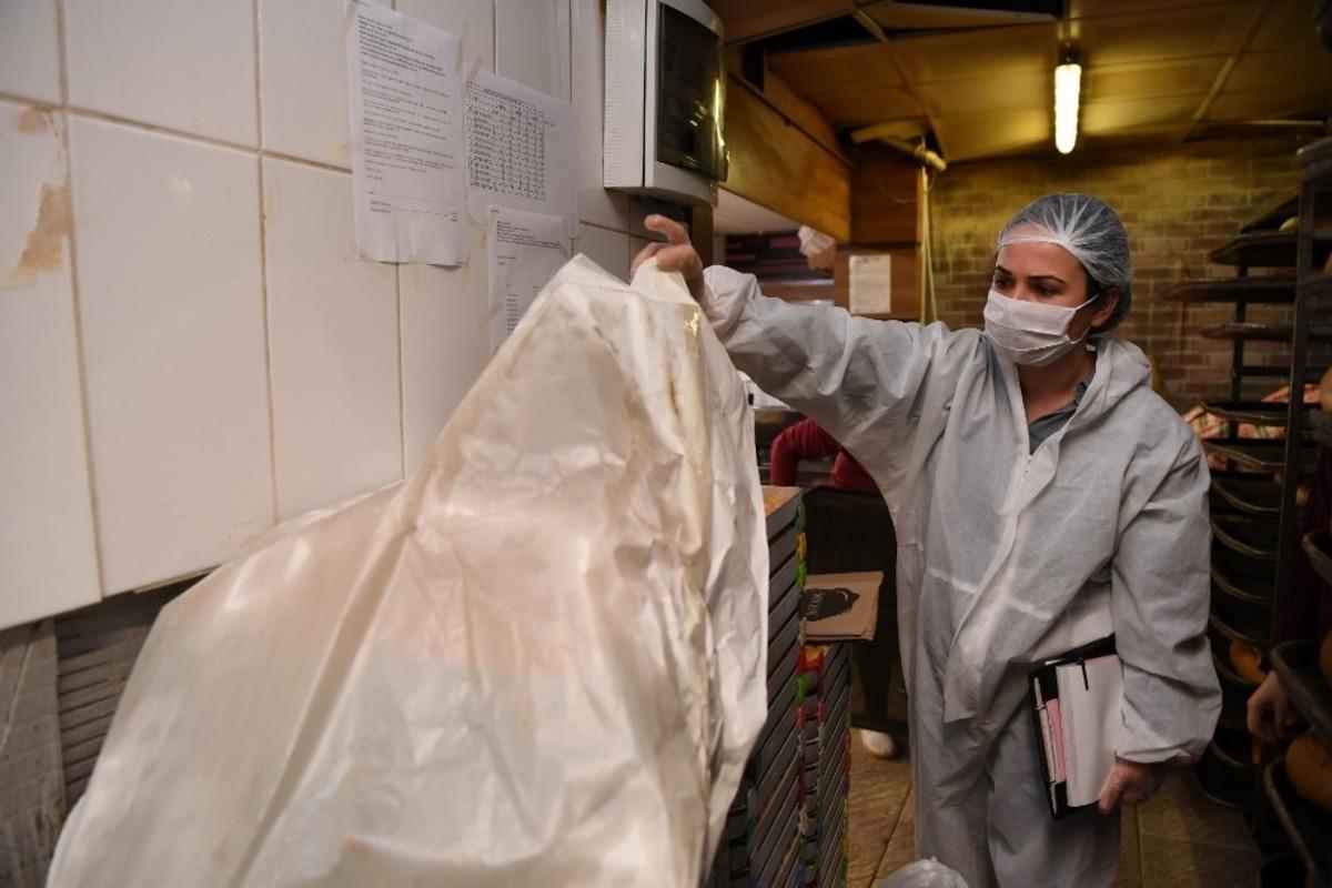 Konyaaltı Belediyesi, sağlıksız gıdaya ge&ccedil;it vermiyor