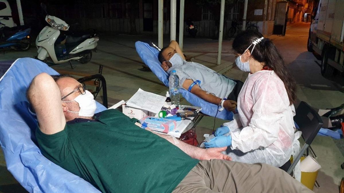 Nazilli&rsquo;de din g&ouml;revlileri kan bağışında bulundu