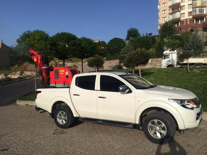 Haşere ve sineklere karşı ilaçlama çalışması yapılıyor G2