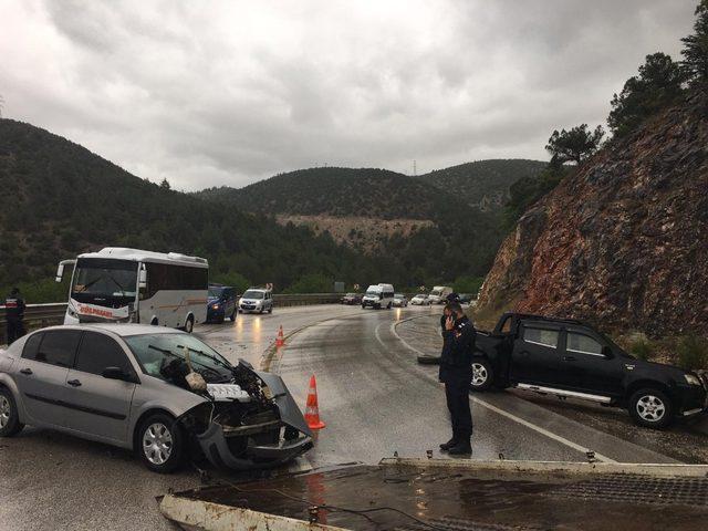 Zincirleme trafik kazasında 5 kişi yaralandı