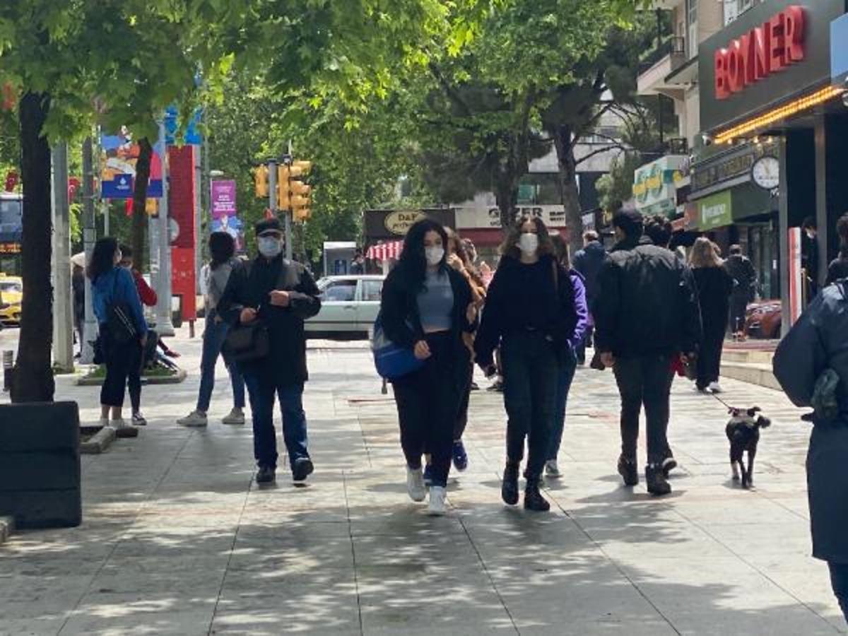 15-20 yaş grubu gen&ccedil;lere ikinci kez sokağa &ccedil;ıkma izni