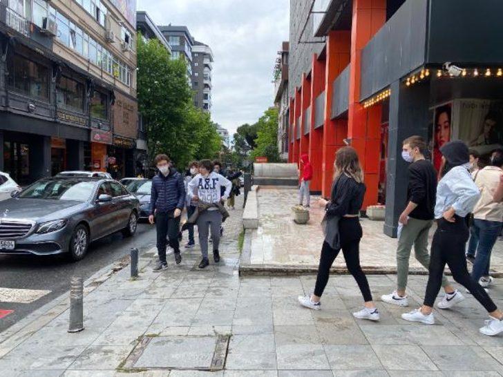 15-20 yaş grubu gençlere ikinci kez sokağa çıkma izni G1