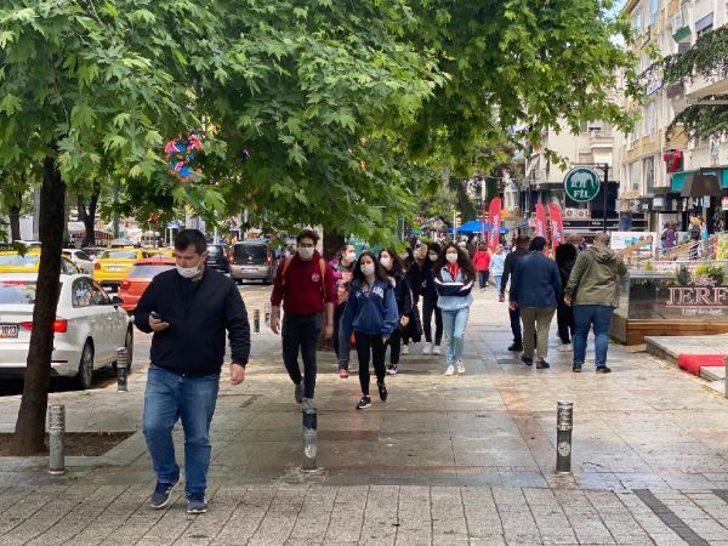 15-20 yaş grubu gençlere ikinci kez sokağa çıkma izni G3