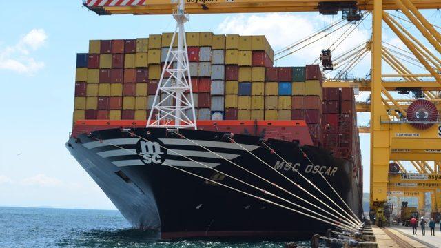 Dünyanın en büyük konteyner gemisi Tekirdağ’da demirledi