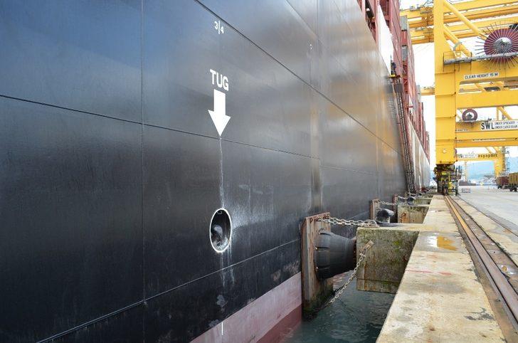 Dünyanın en büyük konteyner gemisi Tekirdağ’da demirledi G3