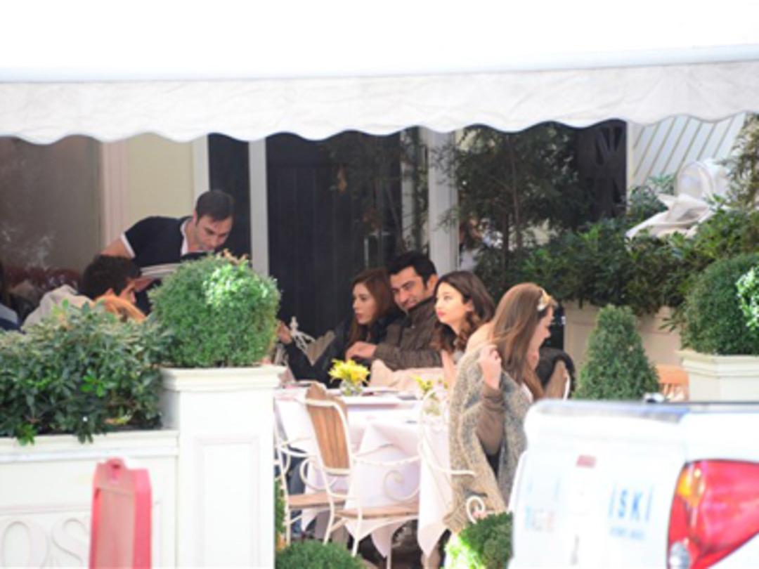 Kenan İmirzalıoğlu ve Sinem Kobal yine yakalandı