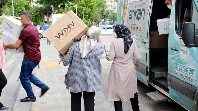 Kimsesiz çocuklara anlamlı yardım