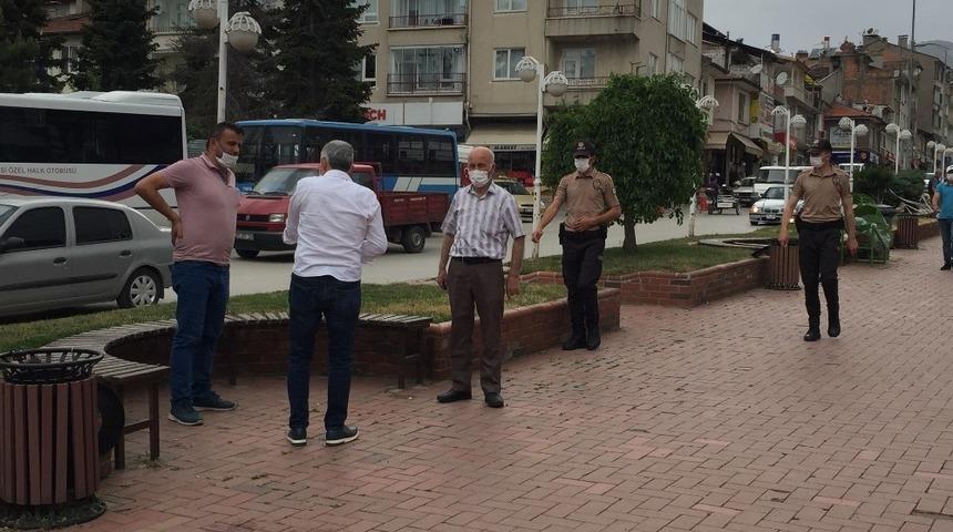 Tosya&rsquo;da Cadde ve Sokaklarda Maske Denetimi