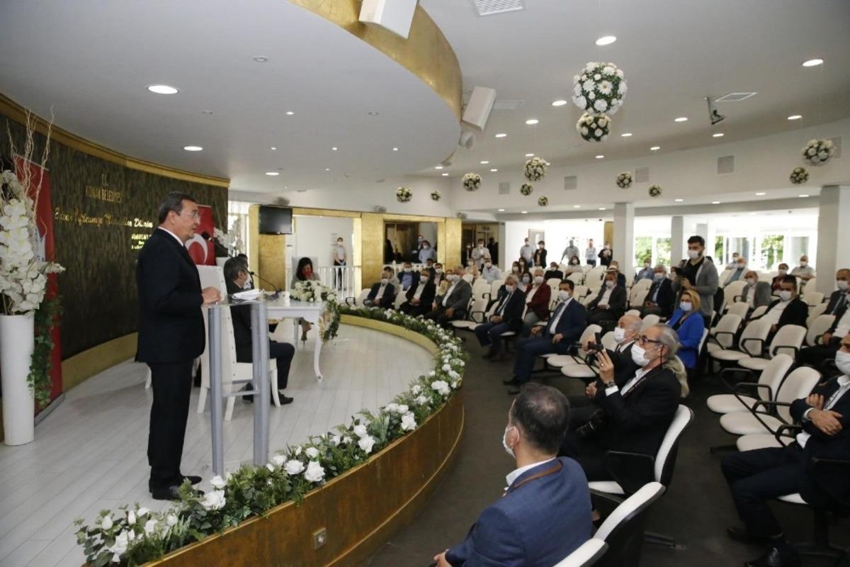 Başkan Batur, &ccedil;alışanlarıyla bayramlaştı