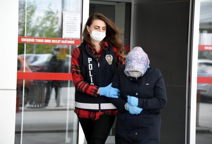 Kızını cinsel ilişkiye zorlayan anne ve sevgilisi mahkemede birbirlerini suçladı G2